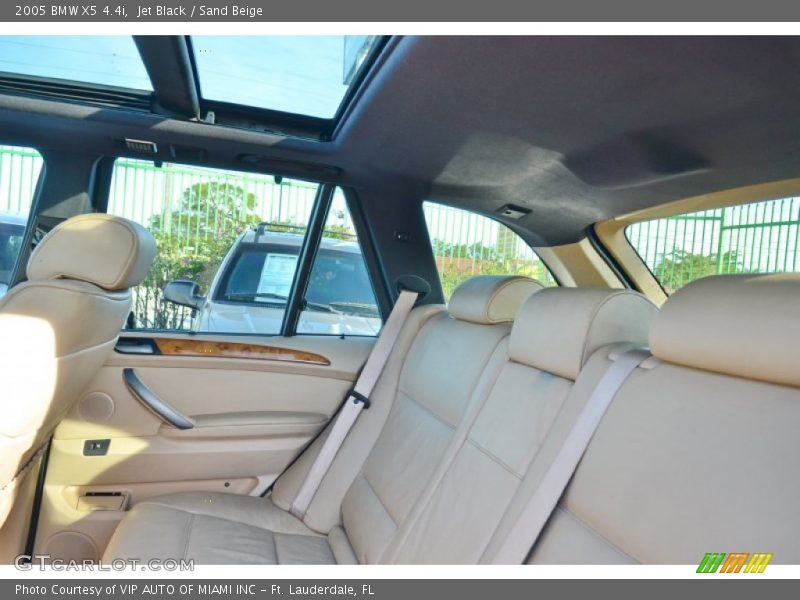 Jet Black / Sand Beige 2005 BMW X5 4.4i