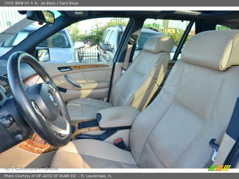Jet Black / Sand Beige 2005 BMW X5 4.4i