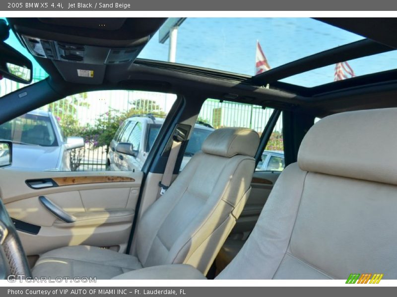 Jet Black / Sand Beige 2005 BMW X5 4.4i