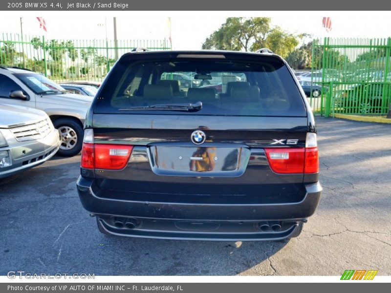 Jet Black / Sand Beige 2005 BMW X5 4.4i