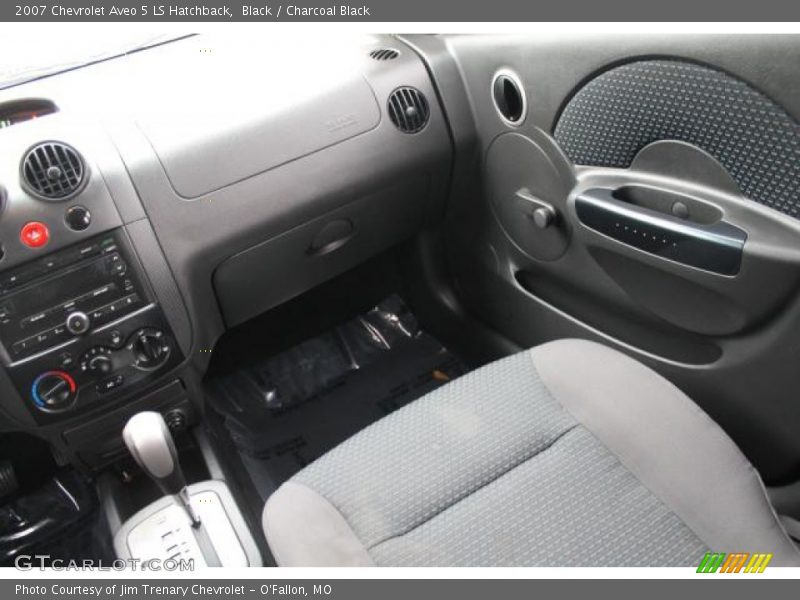 Black / Charcoal Black 2007 Chevrolet Aveo 5 LS Hatchback