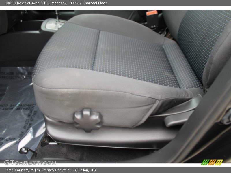 Black / Charcoal Black 2007 Chevrolet Aveo 5 LS Hatchback