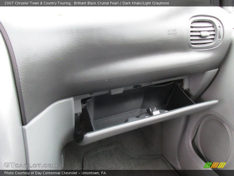 Brilliant Black Crystal Pearl / Dark Khaki/Light Graystone 2007 Chrysler Town & Country Touring