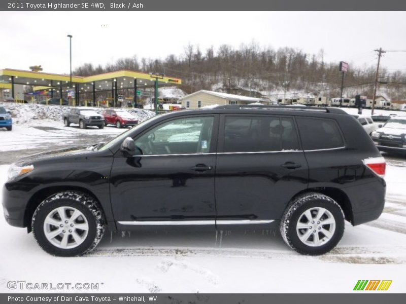 Black / Ash 2011 Toyota Highlander SE 4WD