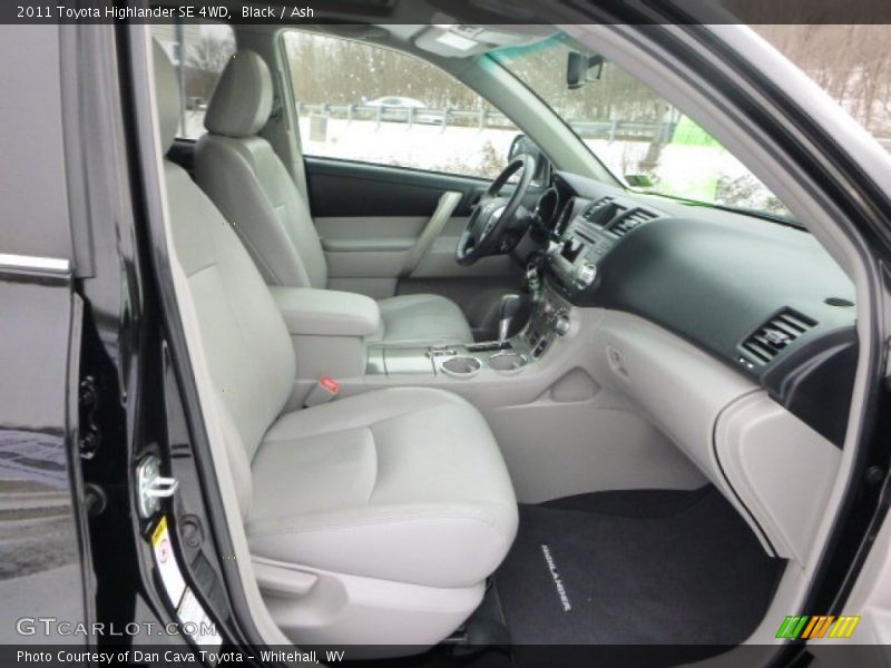 Black / Ash 2011 Toyota Highlander SE 4WD