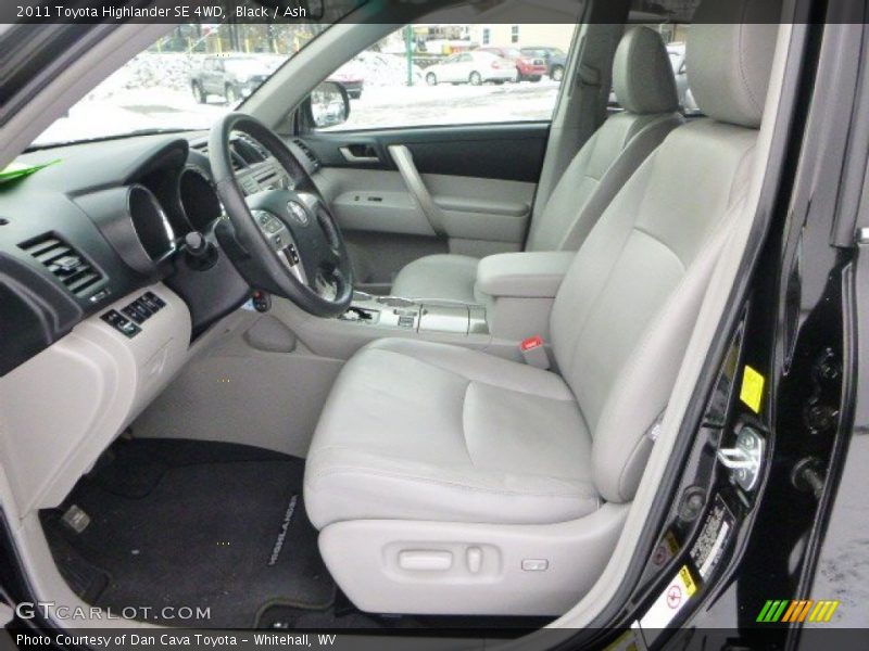 Black / Ash 2011 Toyota Highlander SE 4WD