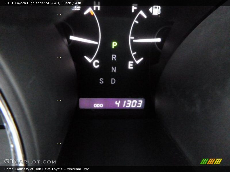 Black / Ash 2011 Toyota Highlander SE 4WD