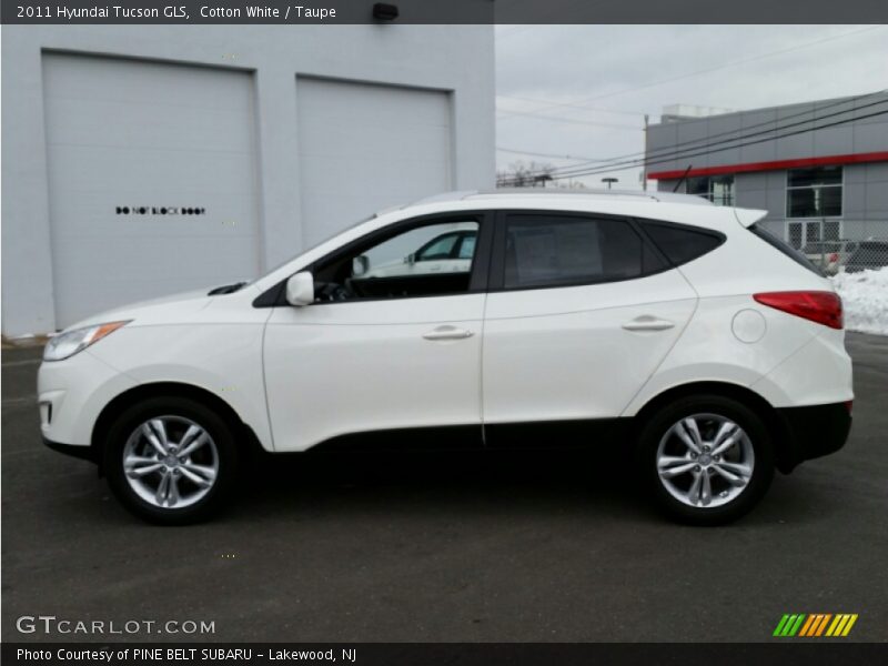 Cotton White / Taupe 2011 Hyundai Tucson GLS