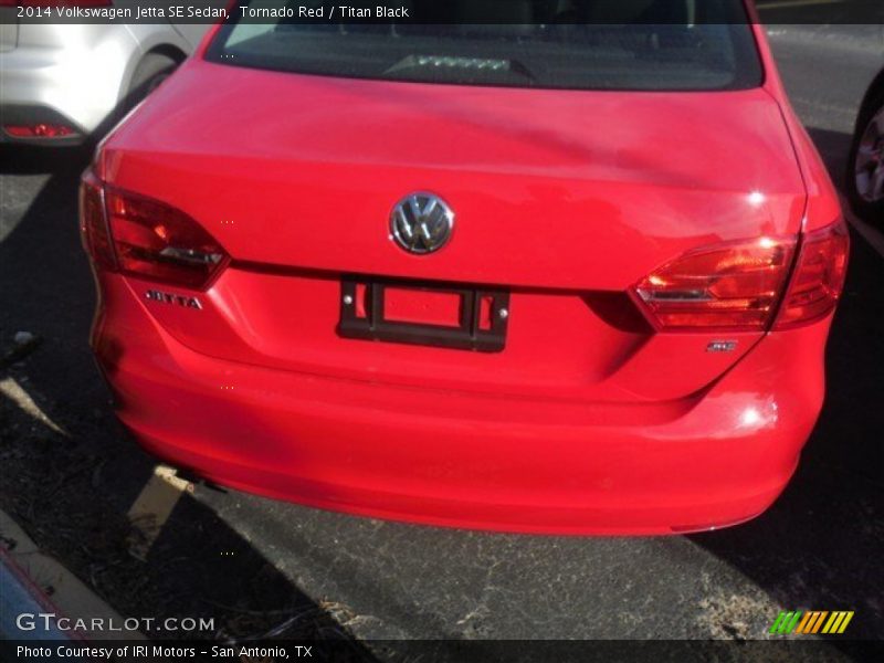 Tornado Red / Titan Black 2014 Volkswagen Jetta SE Sedan