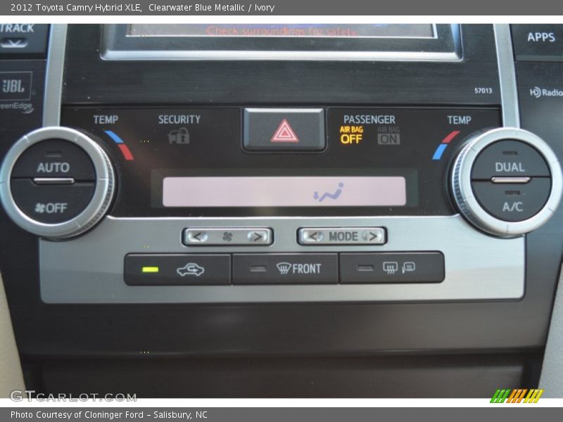 Controls of 2012 Camry Hybrid XLE