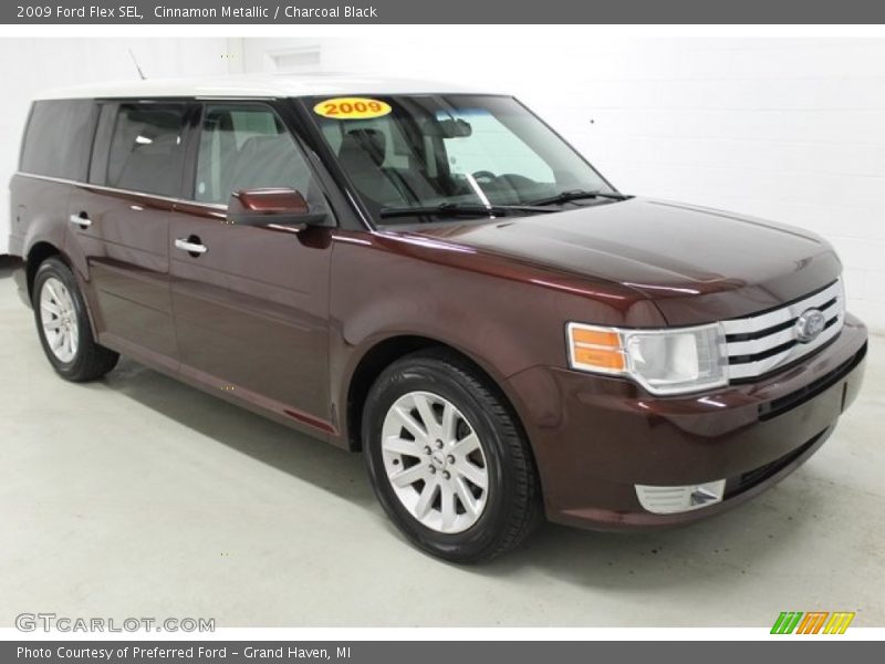 Cinnamon Metallic / Charcoal Black 2009 Ford Flex SEL