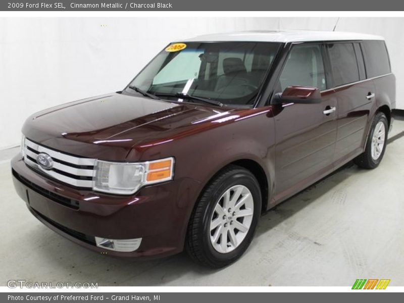 Cinnamon Metallic / Charcoal Black 2009 Ford Flex SEL