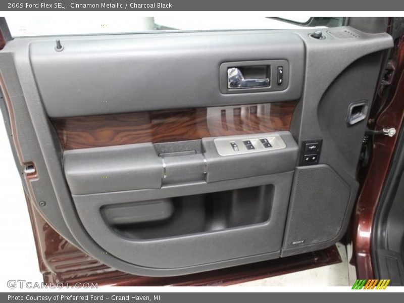 Cinnamon Metallic / Charcoal Black 2009 Ford Flex SEL