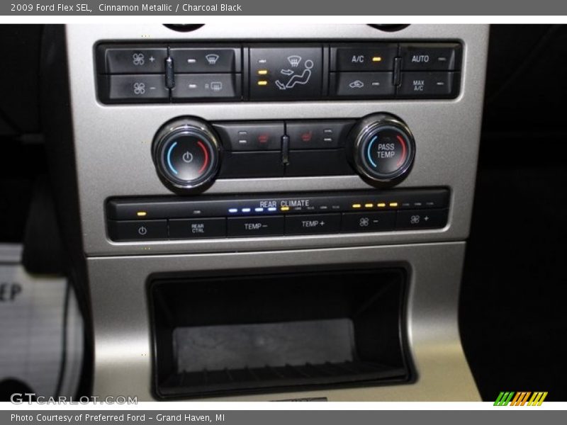 Cinnamon Metallic / Charcoal Black 2009 Ford Flex SEL