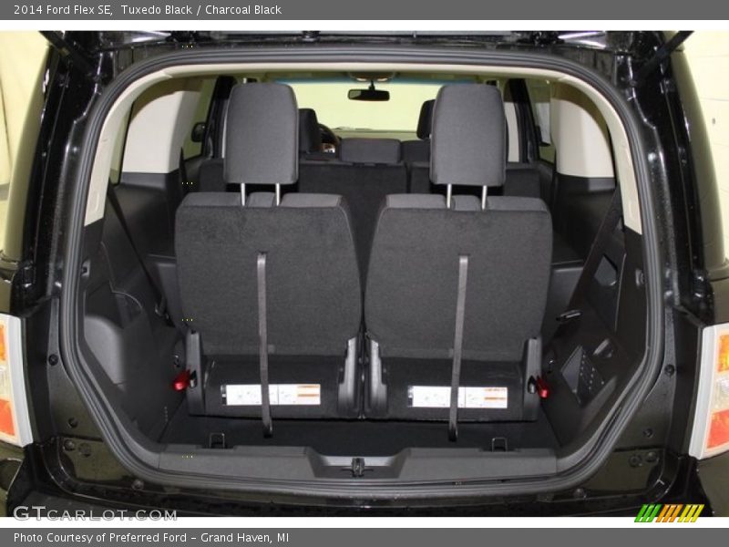 Tuxedo Black / Charcoal Black 2014 Ford Flex SE