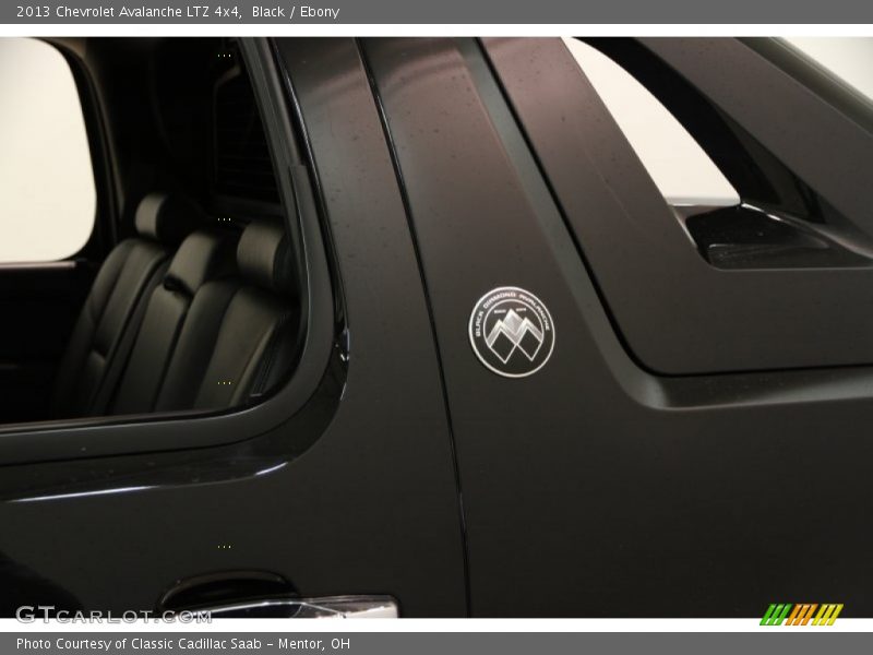Black / Ebony 2013 Chevrolet Avalanche LTZ 4x4