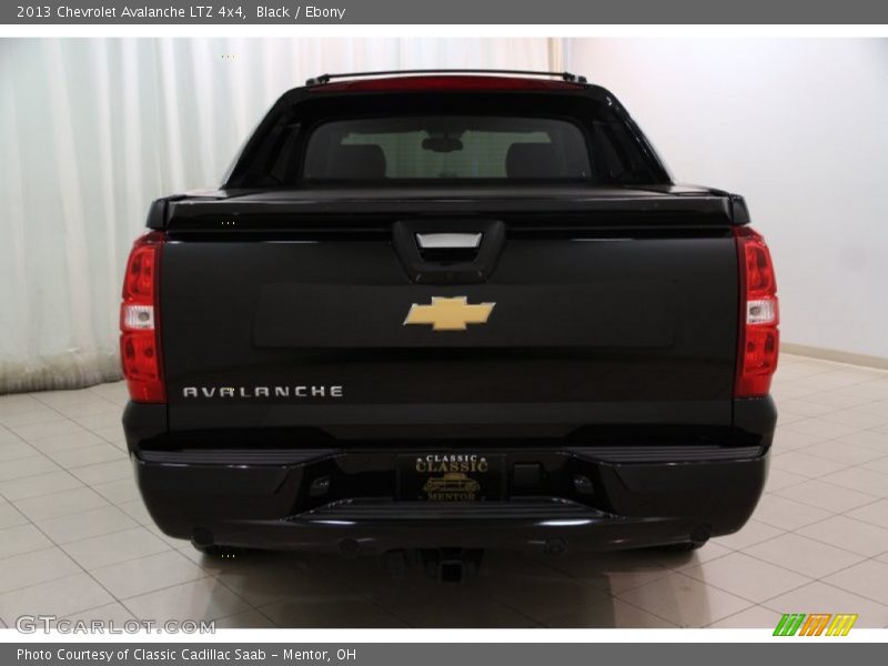 Black / Ebony 2013 Chevrolet Avalanche LTZ 4x4
