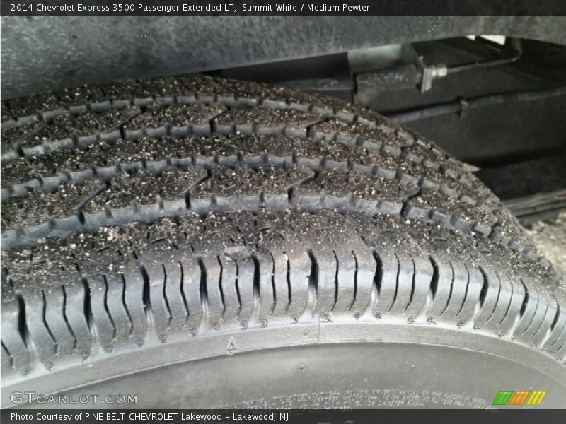 Summit White / Medium Pewter 2014 Chevrolet Express 3500 Passenger Extended LT