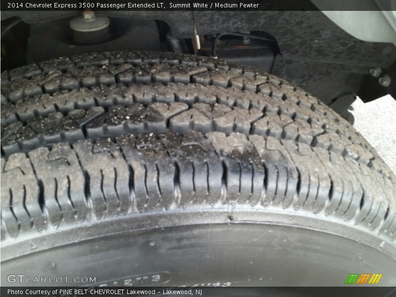 Summit White / Medium Pewter 2014 Chevrolet Express 3500 Passenger Extended LT