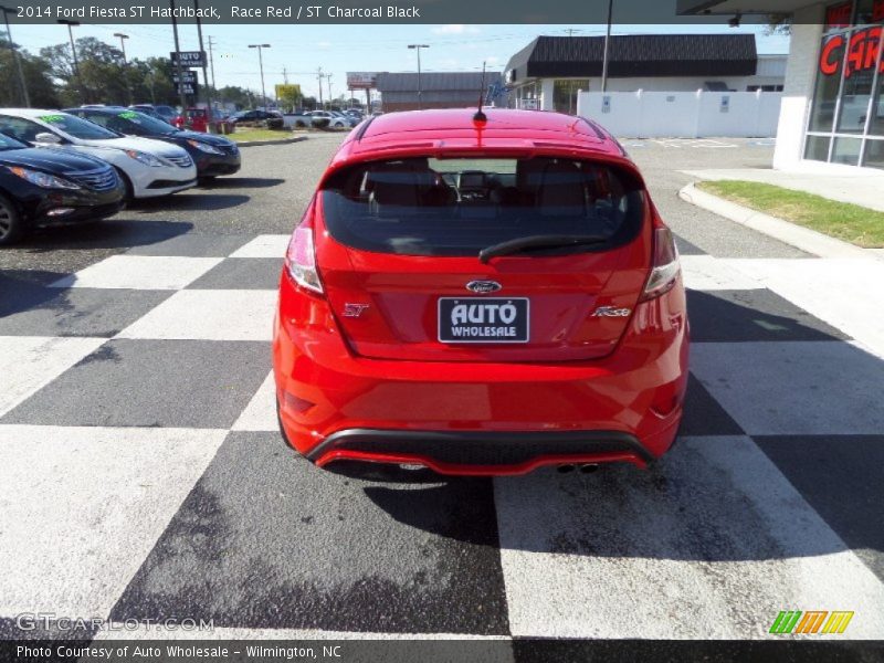 Race Red / ST Charcoal Black 2014 Ford Fiesta ST Hatchback
