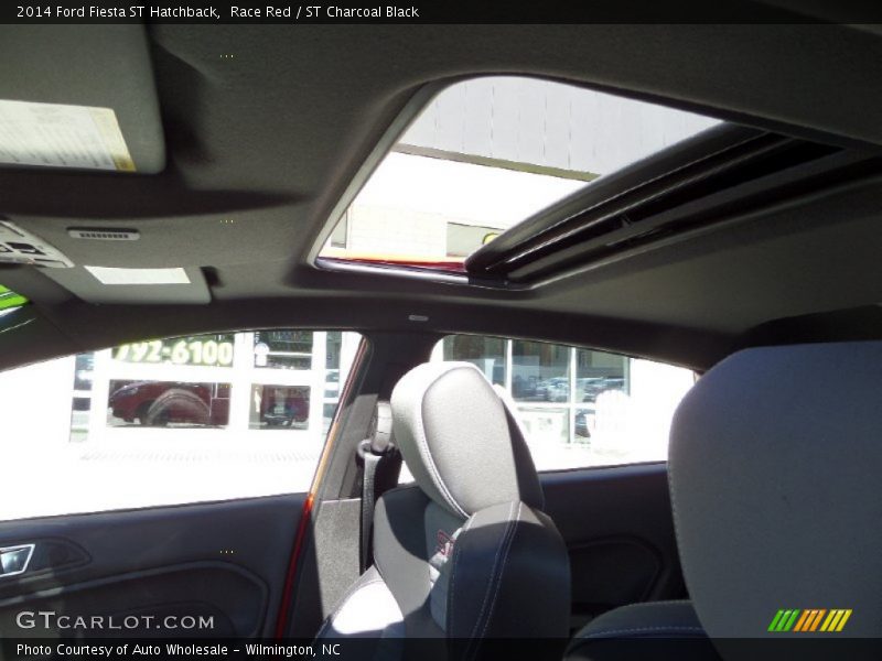 Race Red / ST Charcoal Black 2014 Ford Fiesta ST Hatchback