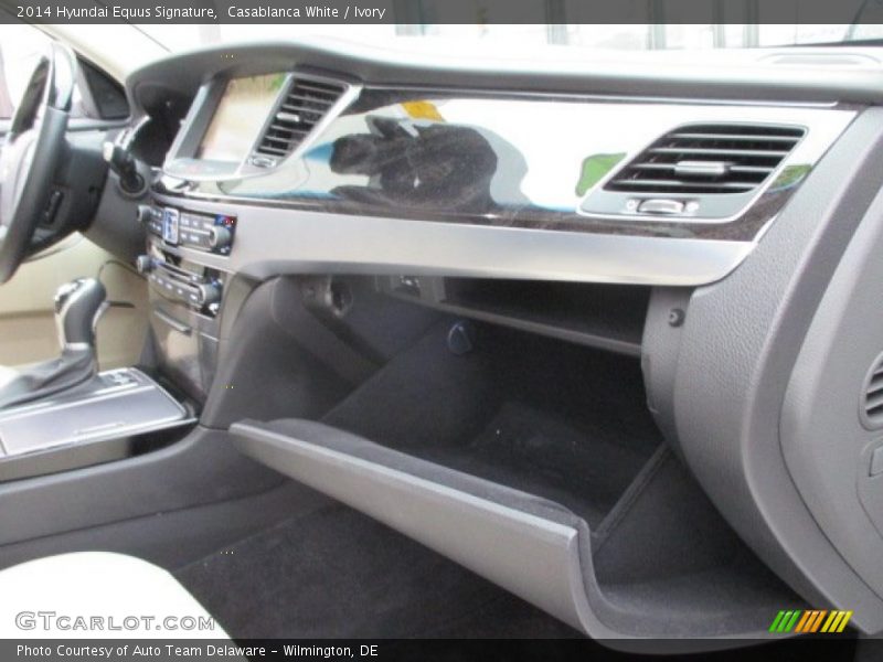 Casablanca White / Ivory 2014 Hyundai Equus Signature