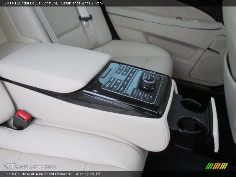 Casablanca White / Ivory 2014 Hyundai Equus Signature