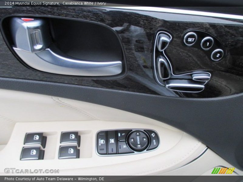 Casablanca White / Ivory 2014 Hyundai Equus Signature