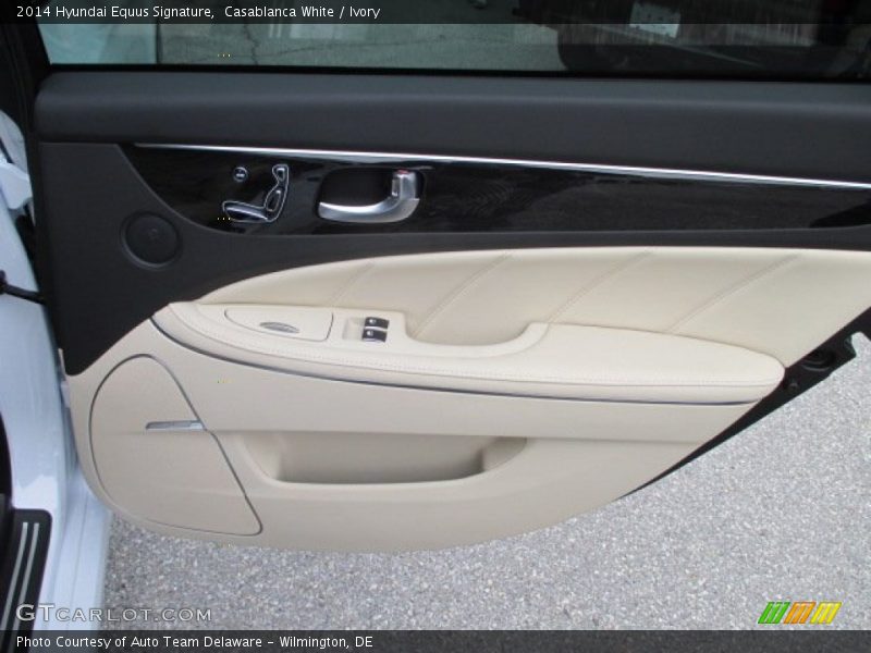 Casablanca White / Ivory 2014 Hyundai Equus Signature