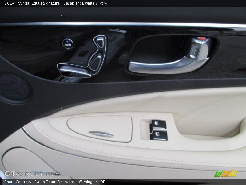 Casablanca White / Ivory 2014 Hyundai Equus Signature