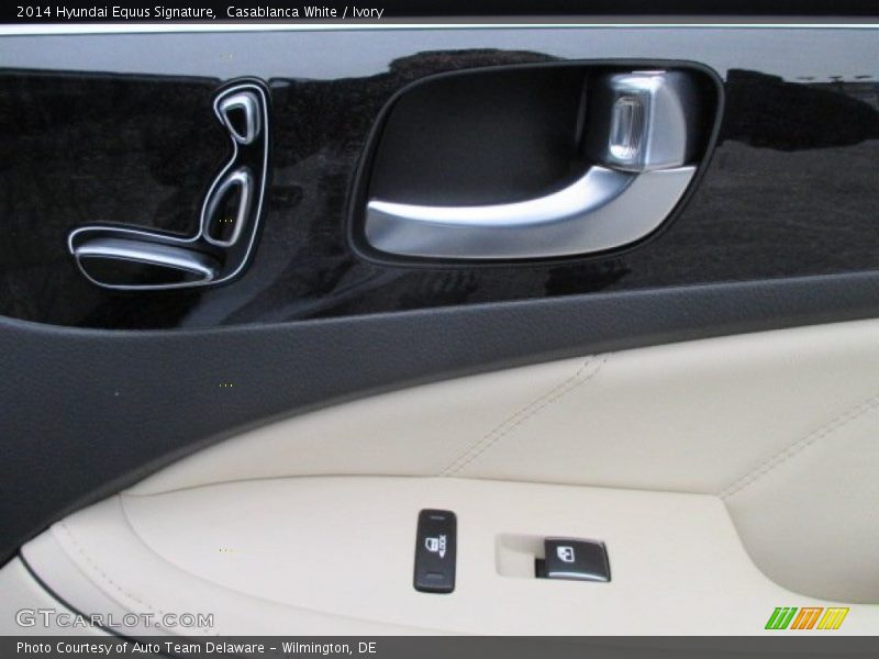Casablanca White / Ivory 2014 Hyundai Equus Signature