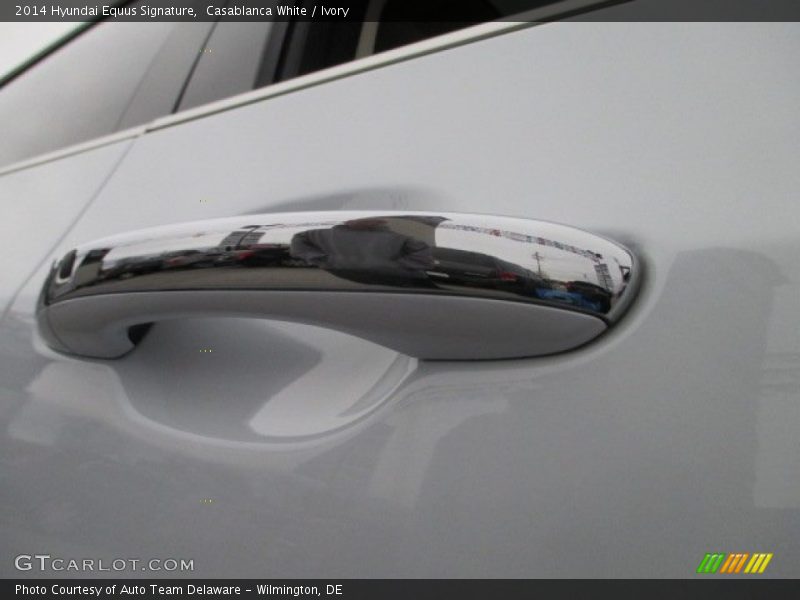 Casablanca White / Ivory 2014 Hyundai Equus Signature