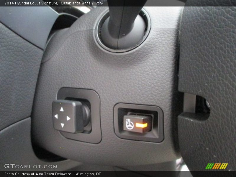 Casablanca White / Ivory 2014 Hyundai Equus Signature