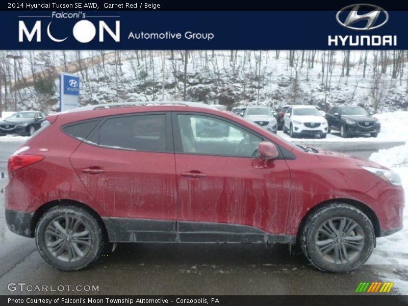 Garnet Red / Beige 2014 Hyundai Tucson SE AWD