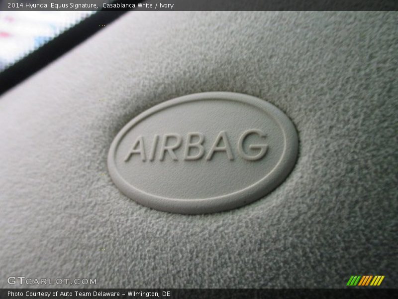 Casablanca White / Ivory 2014 Hyundai Equus Signature