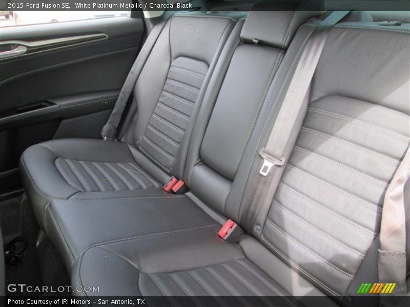 White Platinum Metallic / Charcoal Black 2015 Ford Fusion SE
