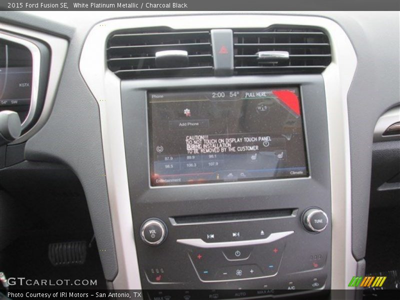 White Platinum Metallic / Charcoal Black 2015 Ford Fusion SE
