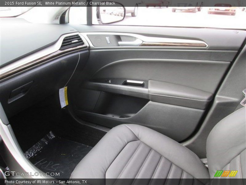 White Platinum Metallic / Charcoal Black 2015 Ford Fusion SE