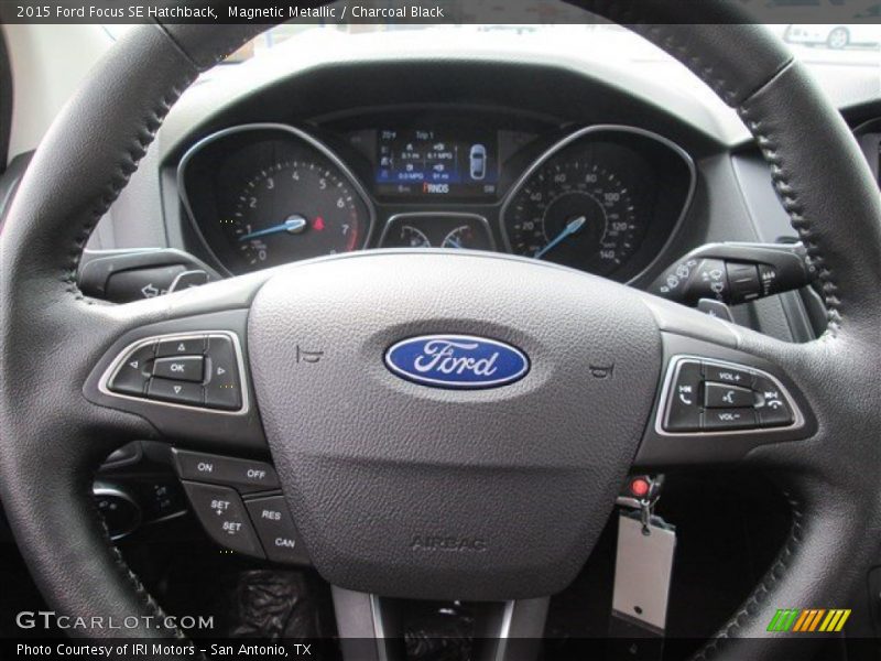 Magnetic Metallic / Charcoal Black 2015 Ford Focus SE Hatchback