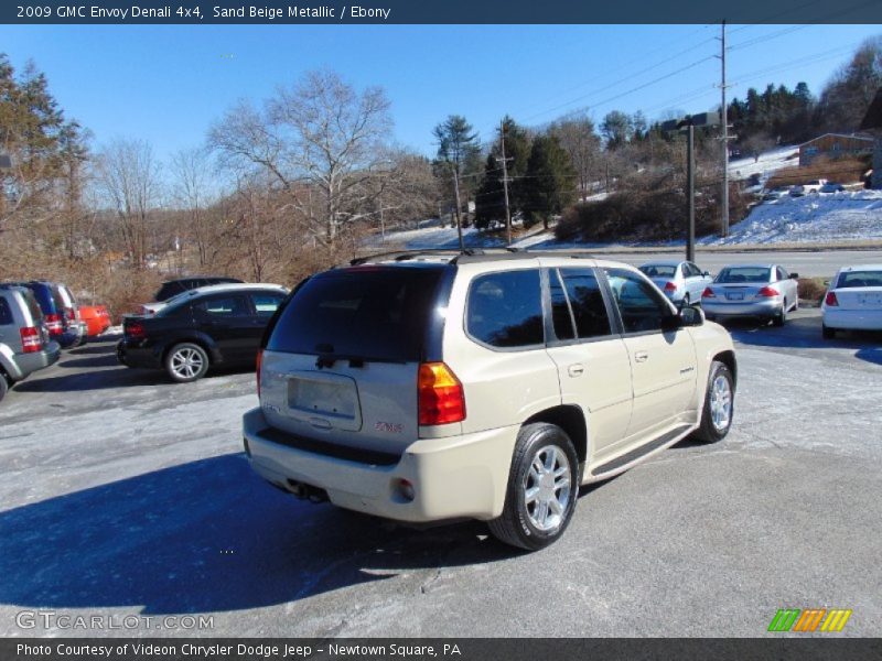 Sand Beige Metallic / Ebony 2009 GMC Envoy Denali 4x4