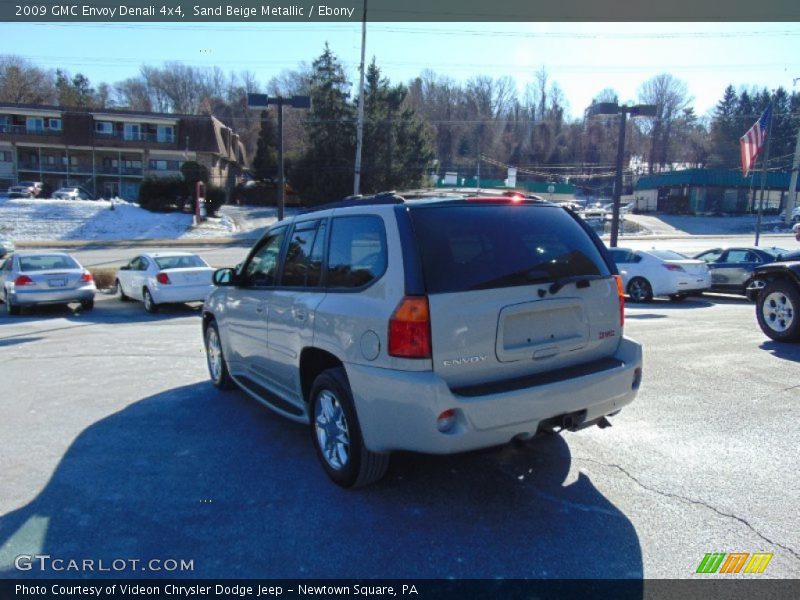 Sand Beige Metallic / Ebony 2009 GMC Envoy Denali 4x4
