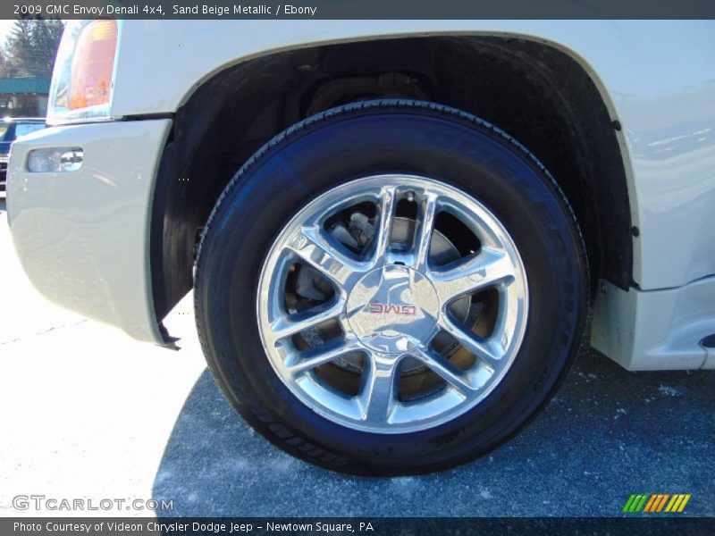 Sand Beige Metallic / Ebony 2009 GMC Envoy Denali 4x4