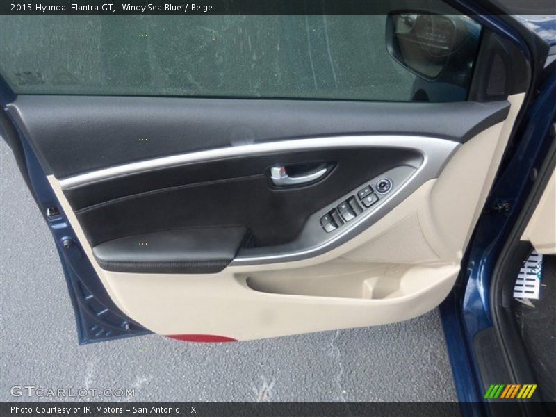 Door Panel of 2015 Elantra GT 