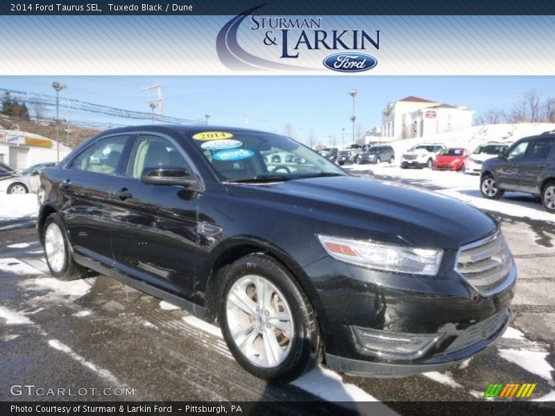 Tuxedo Black / Dune 2014 Ford Taurus SEL