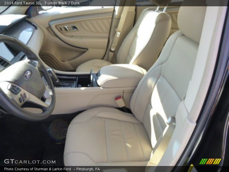 Tuxedo Black / Dune 2014 Ford Taurus SEL