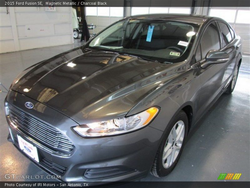 Magnetic Metallic / Charcoal Black 2015 Ford Fusion SE