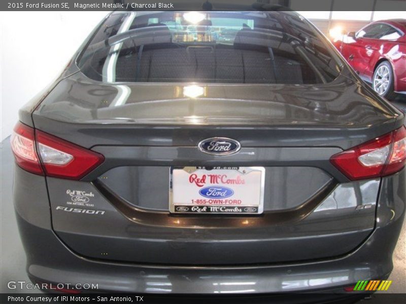Magnetic Metallic / Charcoal Black 2015 Ford Fusion SE