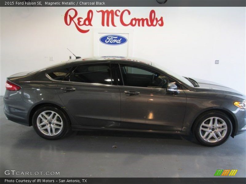 Magnetic Metallic / Charcoal Black 2015 Ford Fusion SE
