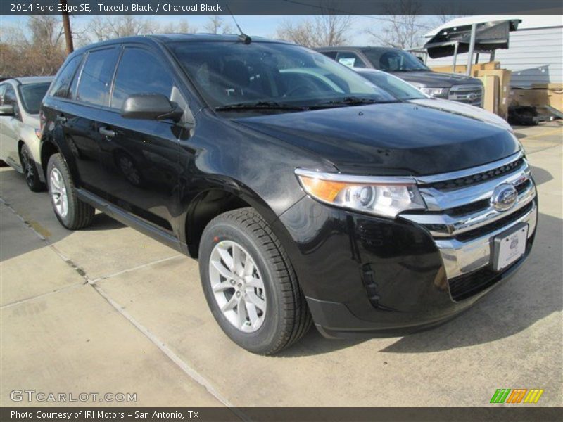 Tuxedo Black / Charcoal Black 2014 Ford Edge SE