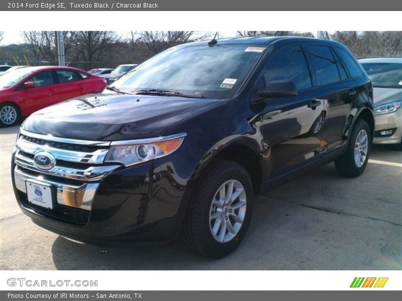 Tuxedo Black / Charcoal Black 2014 Ford Edge SE
